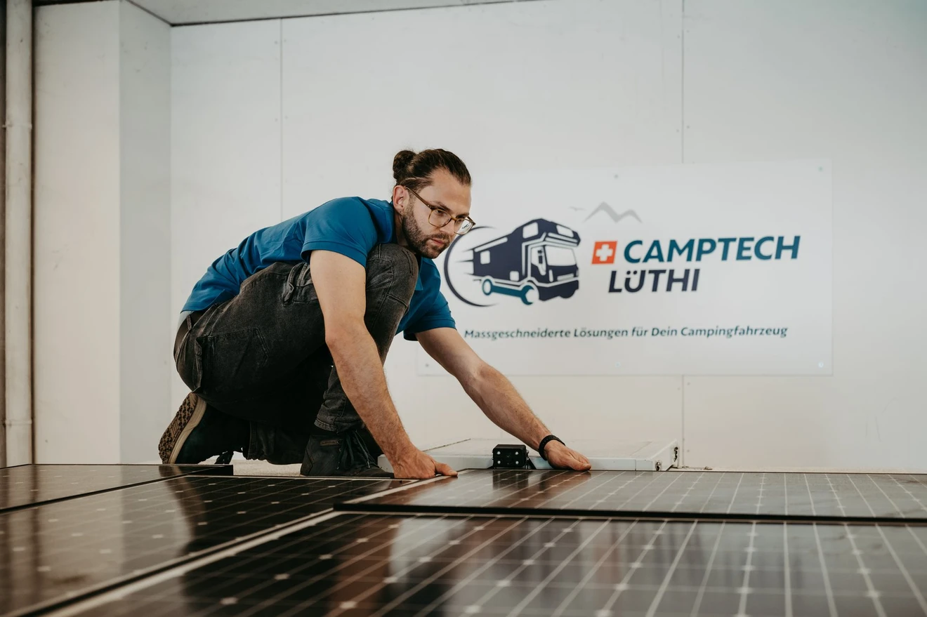 Solarmodule werden vorbereitet